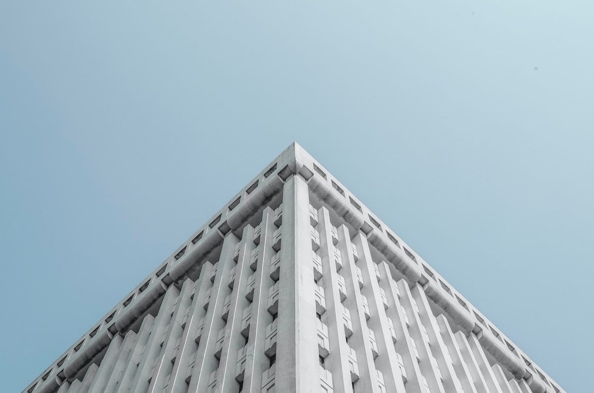 全力造王朝！克伦克父子重磅承诺，阿森纳夏窗无上限支持阿尔特塔